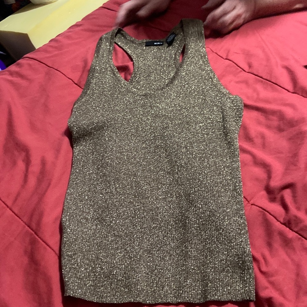 Woman’s tank top
